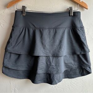 Athleta Grey Tiered Skirt with Mesh lined Shorts‎ Underneath Sz S Tall